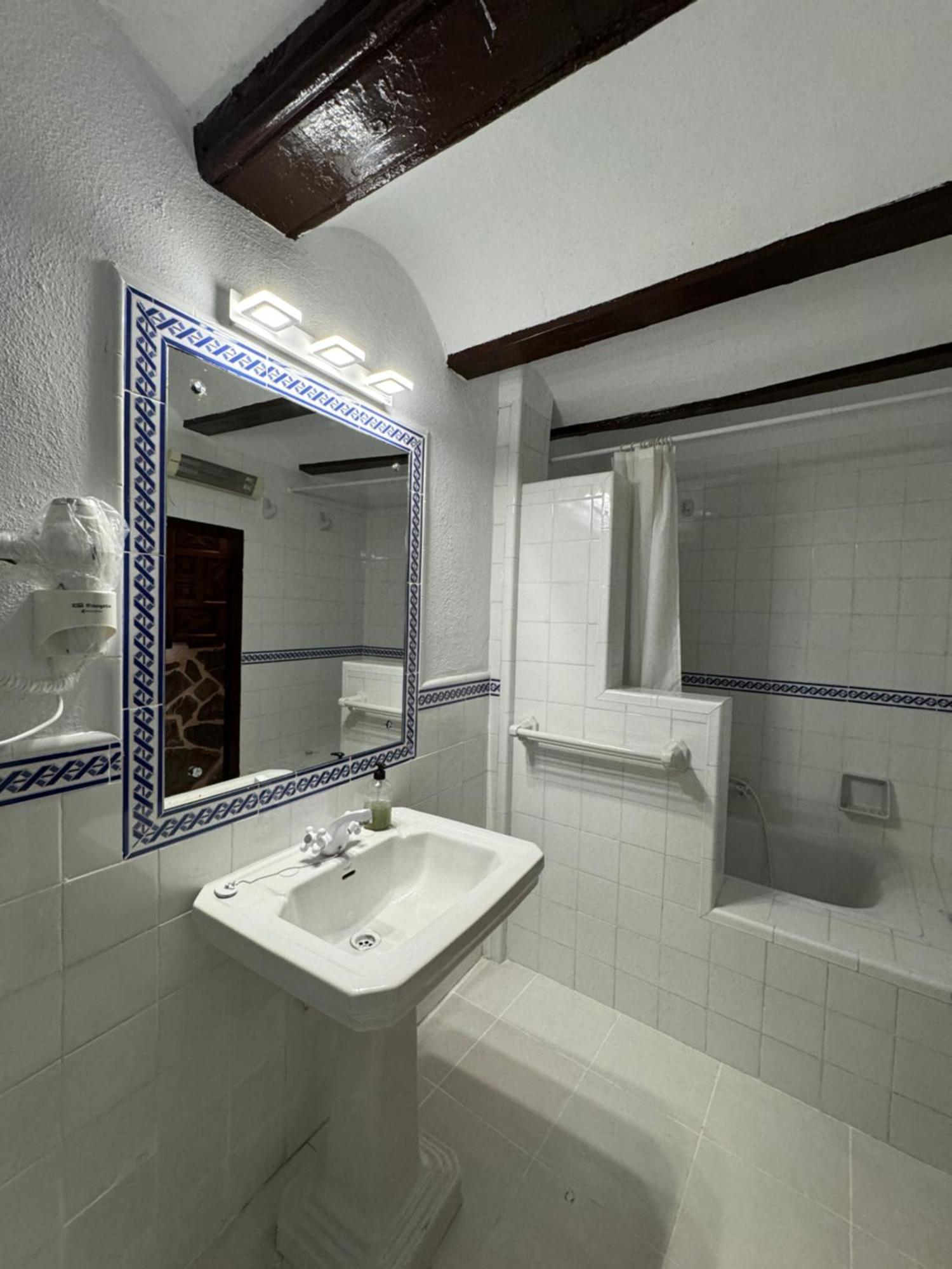 Garden Suites Xativa Casa Rural Exteriör bild