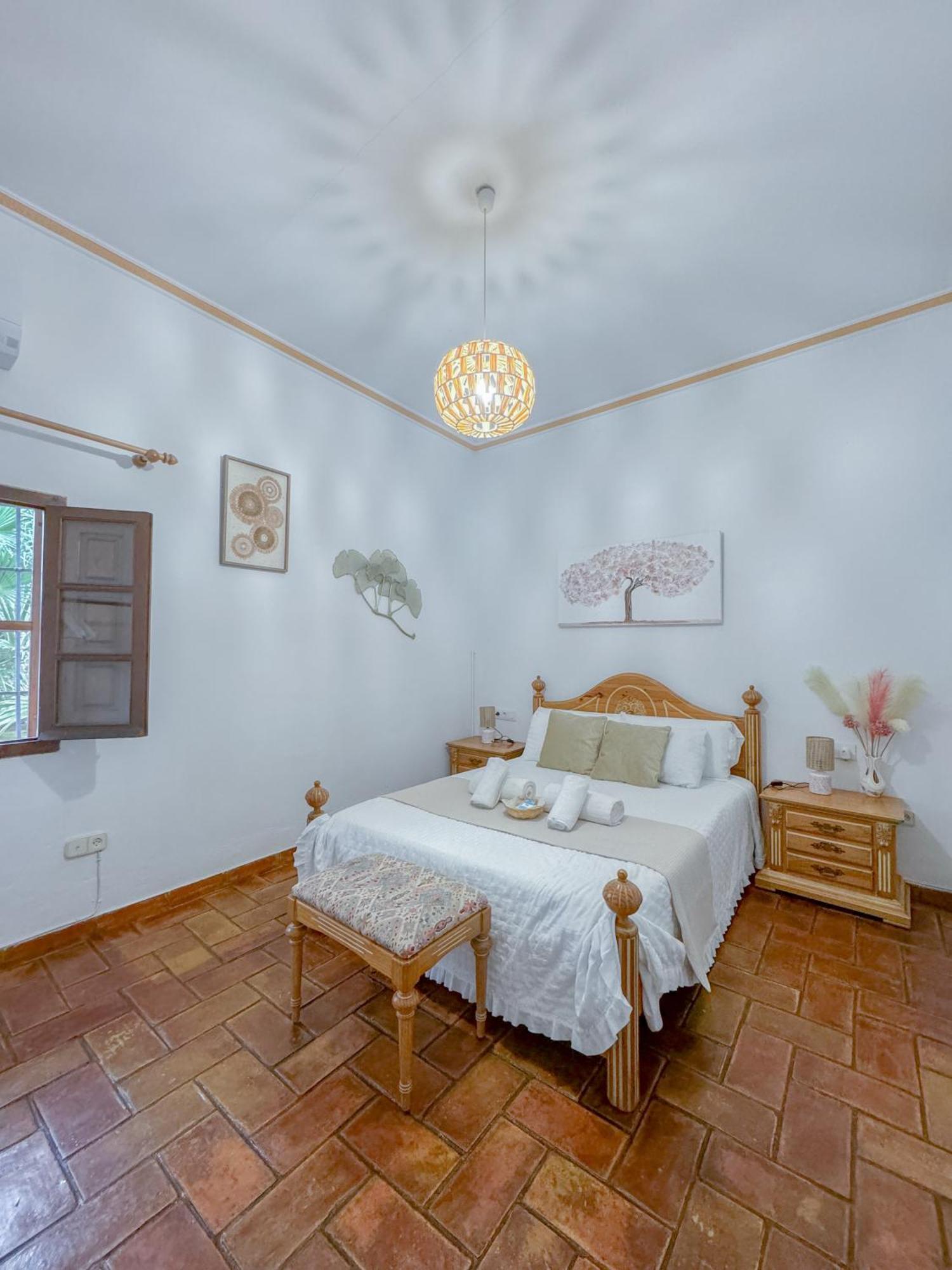 Garden Suites Xativa Casa Rural Exteriör bild